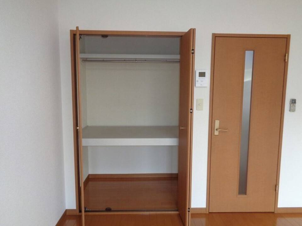 収納　クローゼット