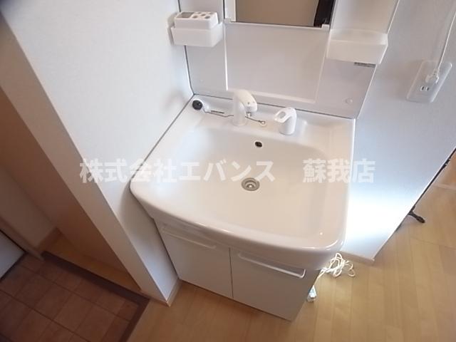 洗面設備　独立洗面化粧台付き