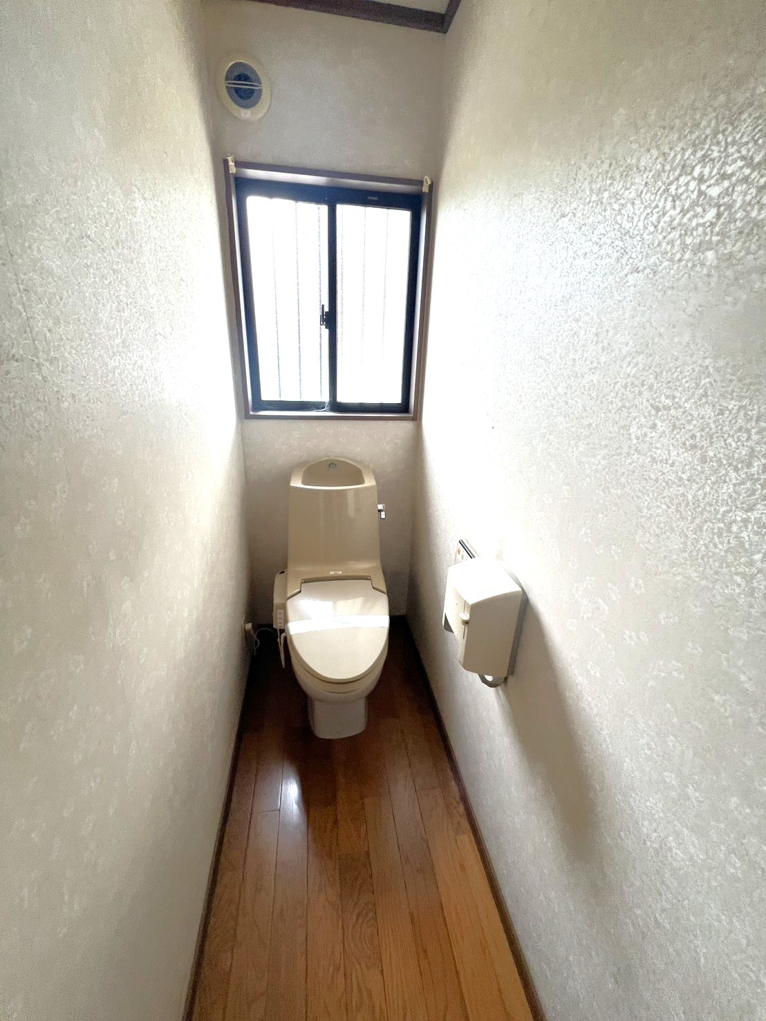小島田店舗併用住宅のトイレ写真