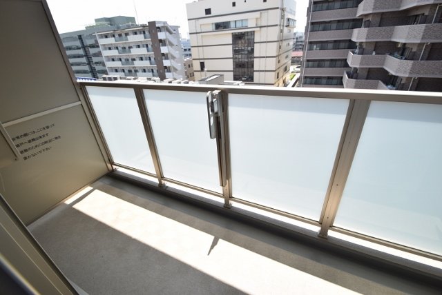 バルコニー　開放感のあるバルコニー（写真別間取り）