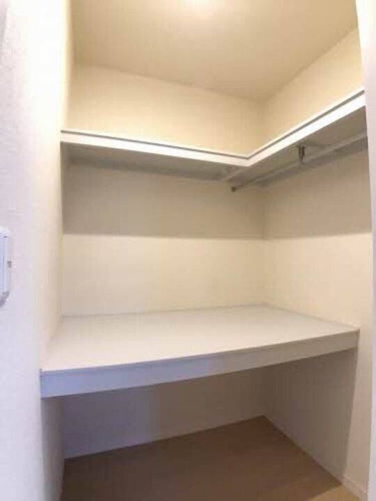 収納　ウォークインクローゼット
