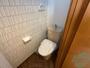 トイレ　こちらはトイレです。清潔感があり、安心して使用できます。