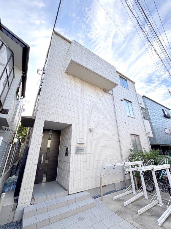 建物外観　耐震構造の旭化成へーベルメゾン