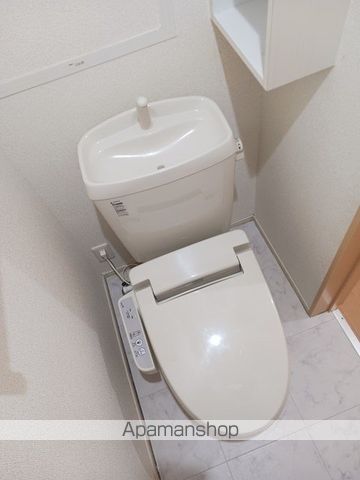 ＪＲ山陽本線 東福山駅 バス乗車時間：24分 最寄りバス停で下車 徒歩6分 2階建 築15年のトイレ写真