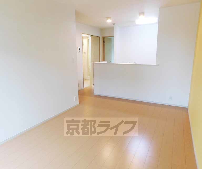 居室・リビング　開放的なリビングダイニング