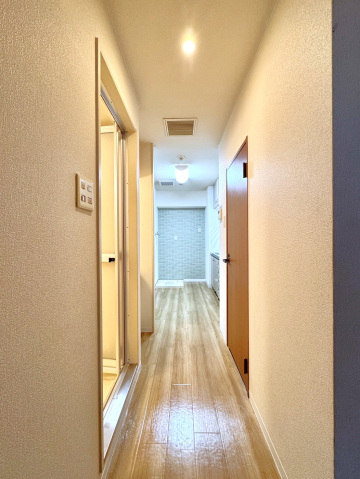 アヴニール若宮の玄関写真