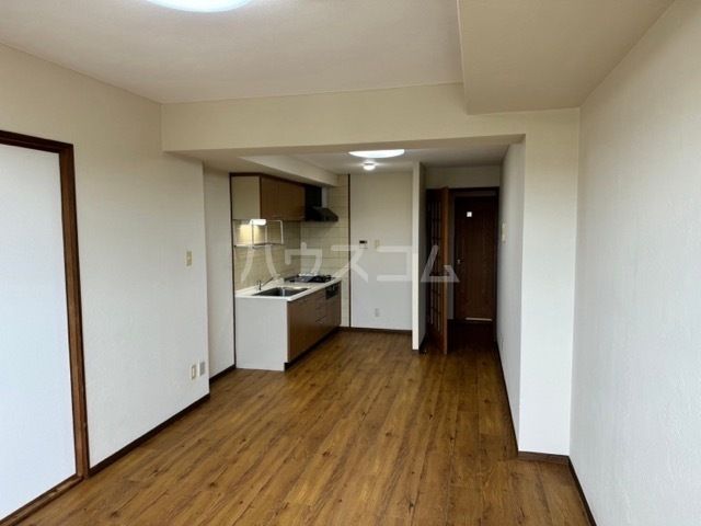 モンテアルト緑青館の居間写真