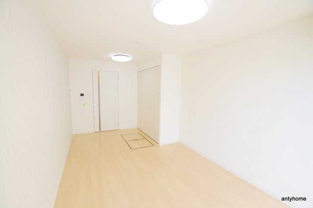 NORTH VILLAGE BIRTH PLACEの居間写真