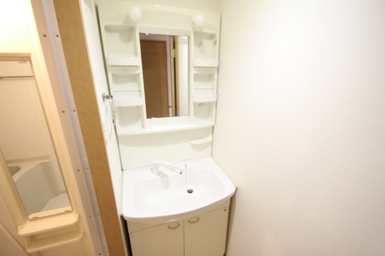 洗面設備　※別部屋の写真です