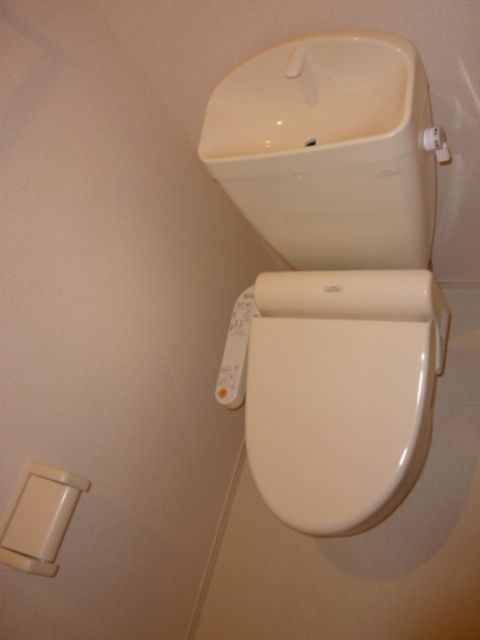 ＪＲ両毛線 駒形駅 徒歩17分 3階建 築12年のトイレ写真