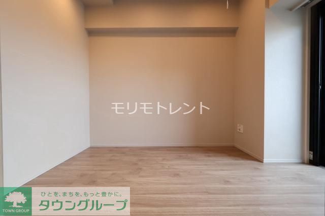 ピアース武蔵小杉EASTの居間写真