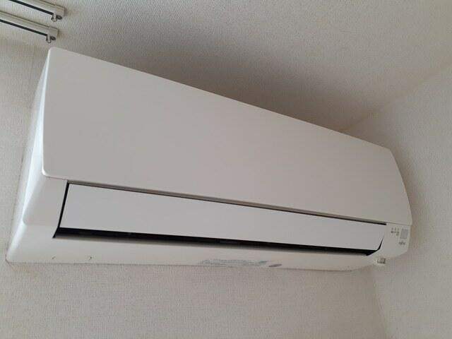 バルコニー　浴室乾燥機完備