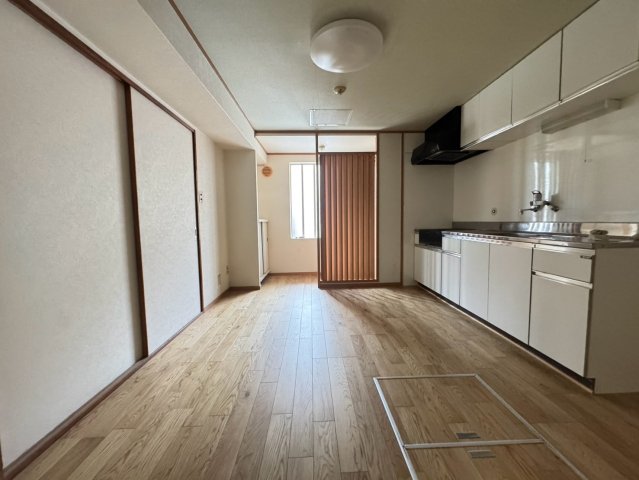 居室・リビング　DK部分になります◎