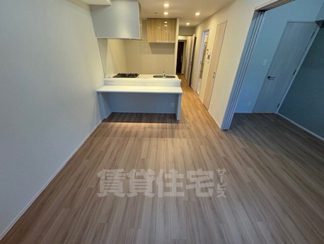 京阪本線 関目駅 徒歩5分 9階建 築2年の居間写真