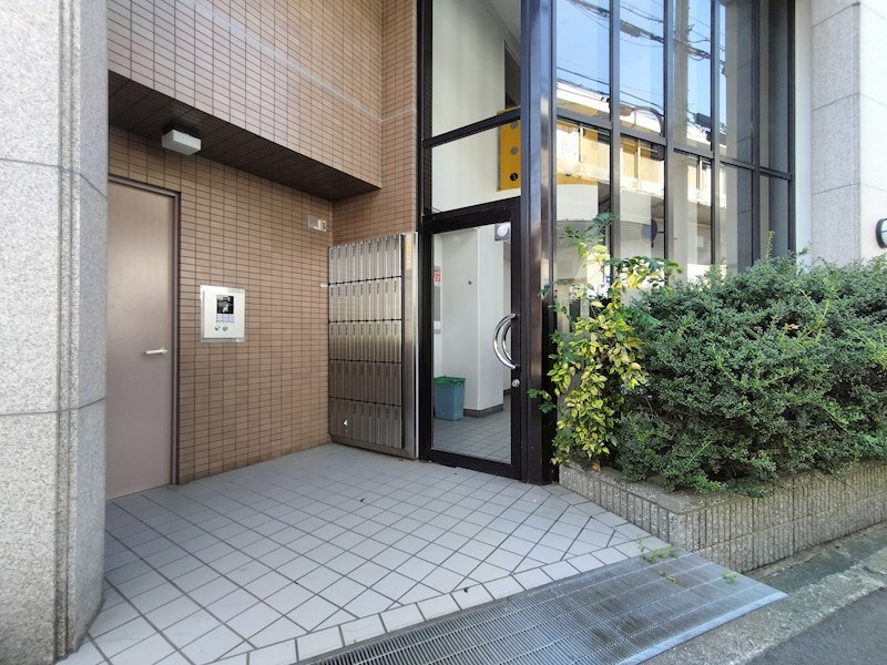 猪名寺パークマンション1の外観写真