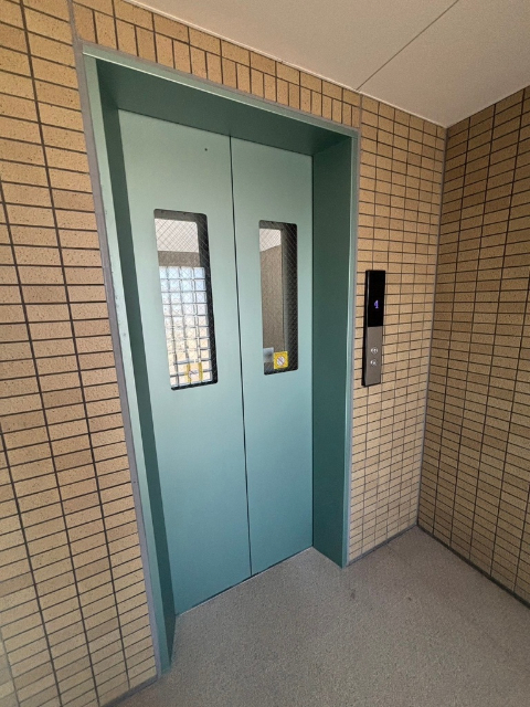 ロビー