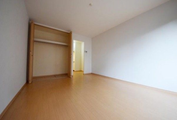 居室・リビング　参考写真：別部屋タイプ