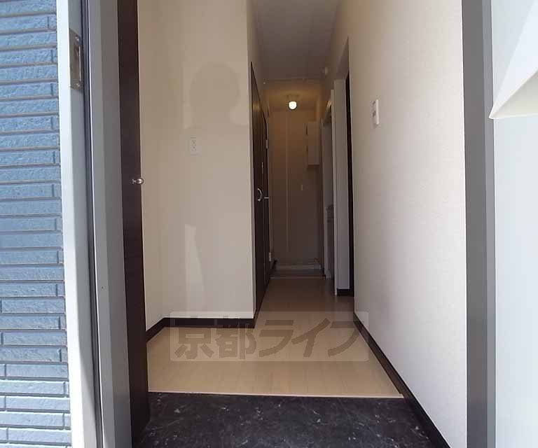 その他部屋・スペース　スッキリとした廊下です。