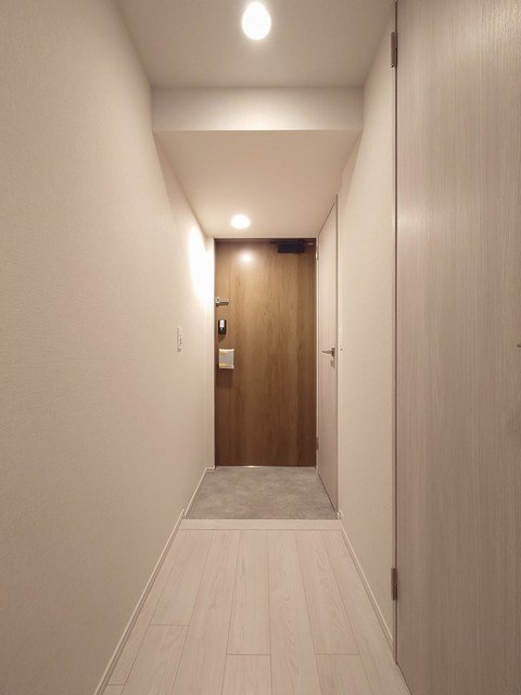 玄関　※写真は同タイプ住戸です。