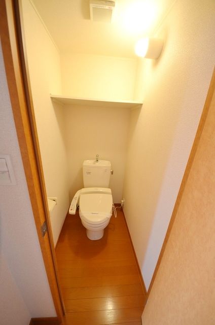 レオパレスもみじ山のトイレ写真