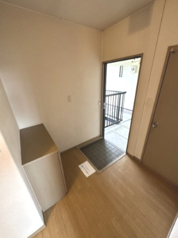 東武伊勢崎線 加須駅 徒歩44分 2階建 築30年の玄関写真