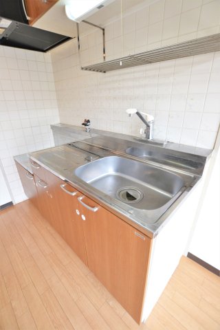 近鉄南大阪線 高見ノ里駅 徒歩10分 4階建 築38年のキッチン写真