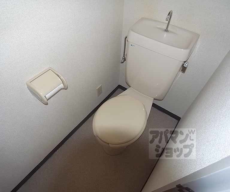 ロイヤルハイツ西沢のトイレ写真