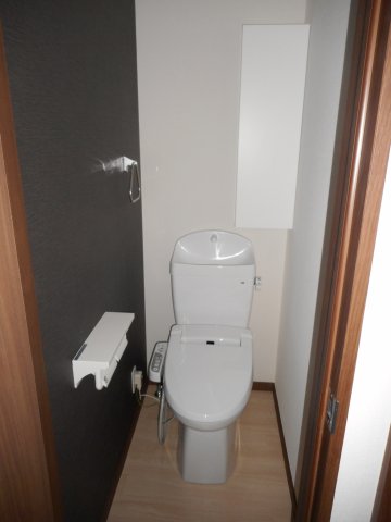 東武東上線 東松山駅 徒歩11分 2階建 築11年のトイレ写真