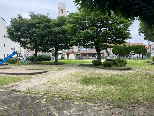 眺望　ベランダ側公園