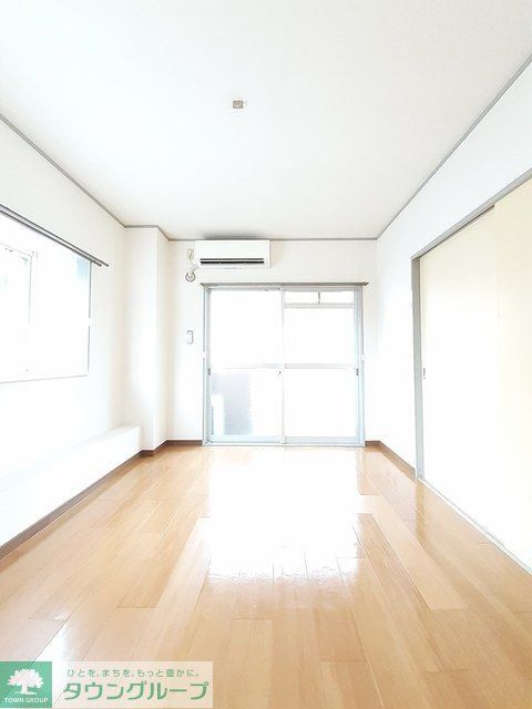 ハイツミナミの居間写真