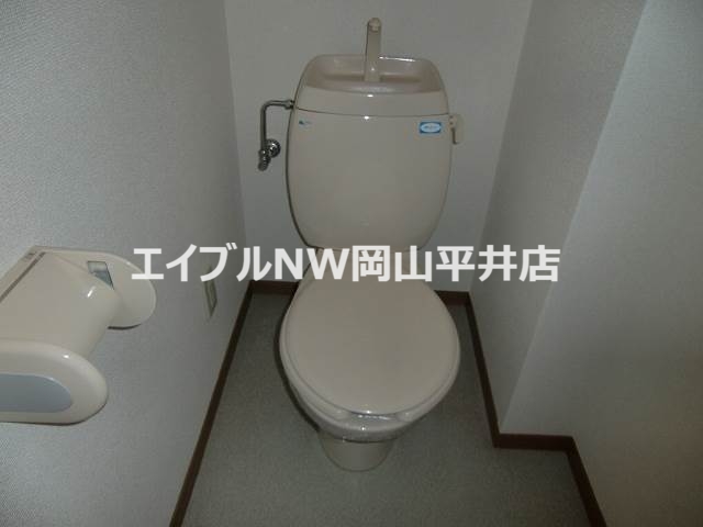 トイレ　きれいなトイレです