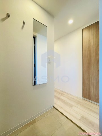 玄関　※建物内別間取参考写真