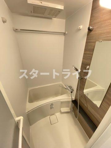ＪＲ東海道本線 新大阪駅 徒歩5分 14階建 築1年の風呂写真