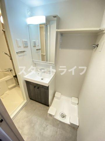 ＪＲ東海道本線 新大阪駅 徒歩5分 14階建 築1年の内装写真