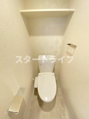 ＪＲ東海道本線 新大阪駅 徒歩5分 14階建 築1年のトイレ写真