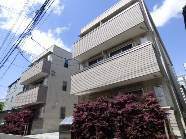 建物外観　閑静な住宅街