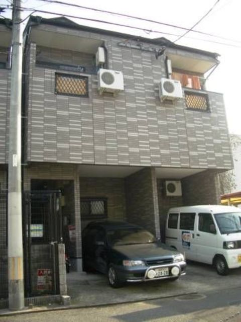 建物外観　西新駅徒歩８分の好立地