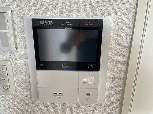 セキュリティ　モニターホン　※同タイプの部屋のお写真です