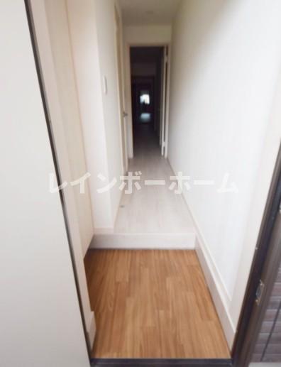 玄関　シンプルで使いやすい玄関です