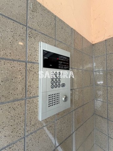 セキュリティ　女性の方でも安心のモニター付きオートロック♪