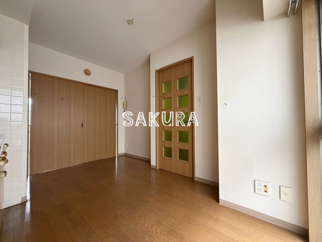居室・リビング　開放感のあるゆったりとしたお部屋です♪