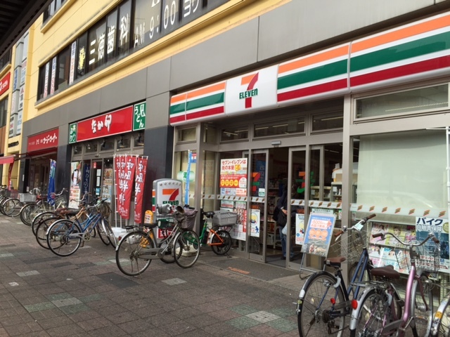 コンビニ　セブン－イレブン　松戸五香駅西口店（コンビニ）まで500m