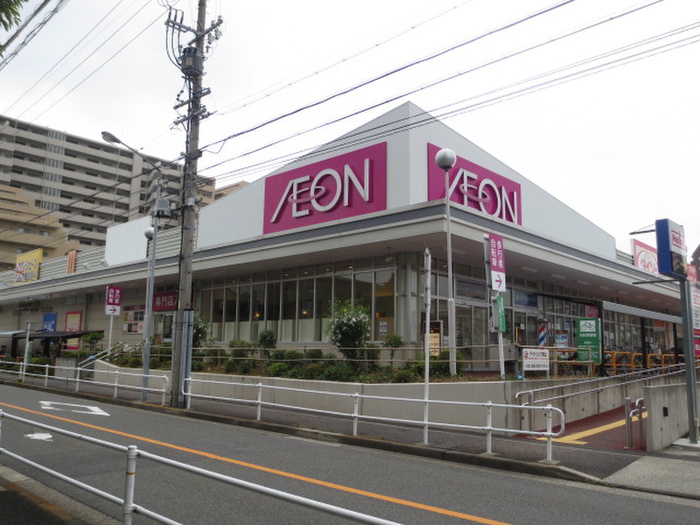 ショッピングセンター　イオン徳川明倫店（ショッピングセンター）まで400m