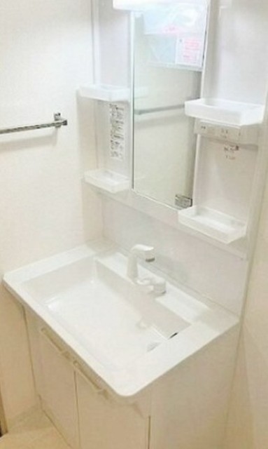 洗面設備　同仕様写真
