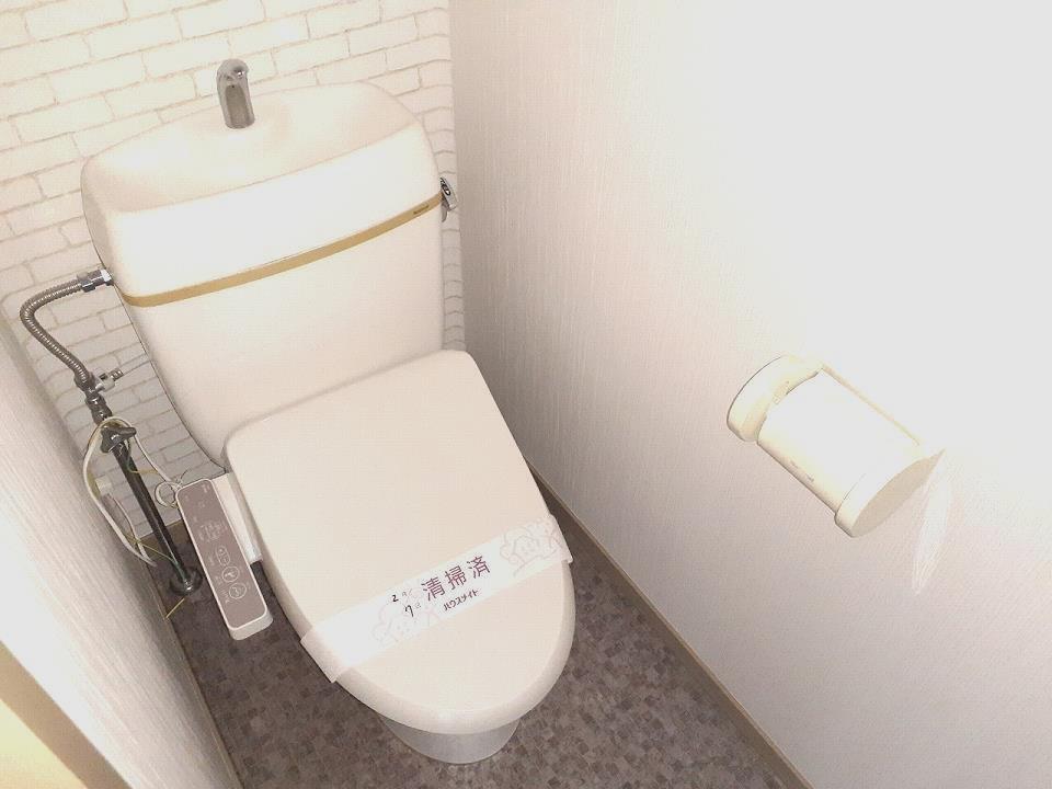 トイレ　※写真は同タイプのお部屋です。