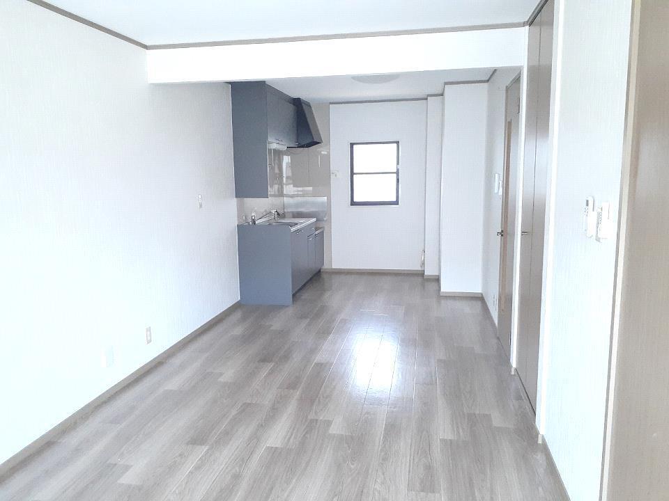 居室・リビング　※写真は同タイプのお部屋です。