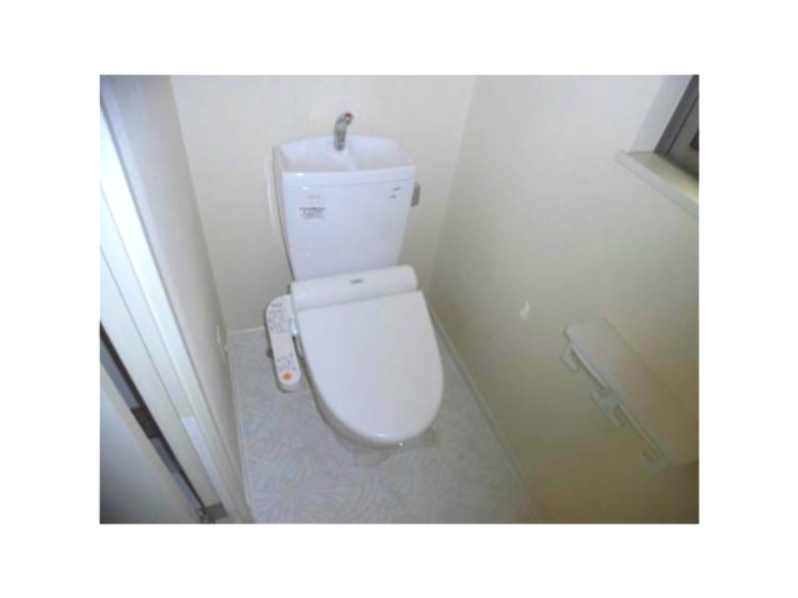 トイレ　※写真は同じマンションの違う部屋のものになります。