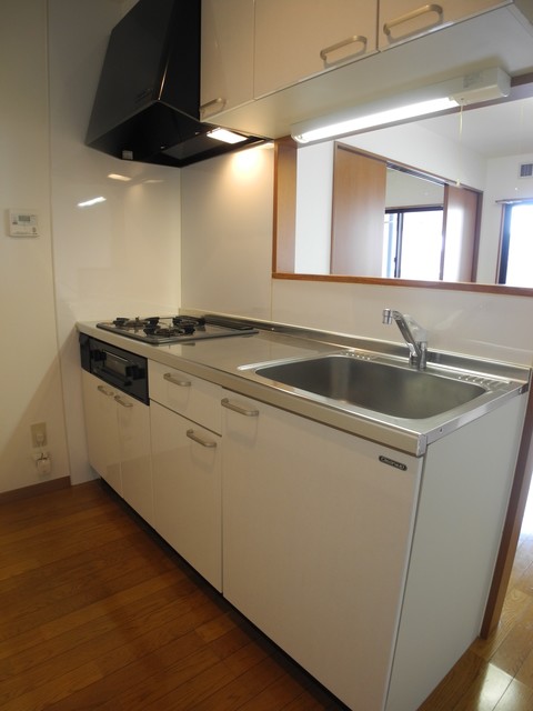 キッチン　※同間取りの別の階のお部屋の写真です※