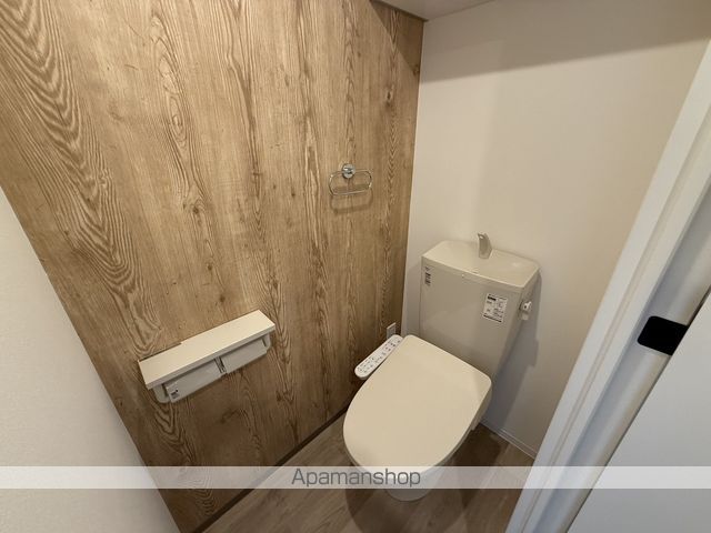 シティレジデンス福住のトイレ写真