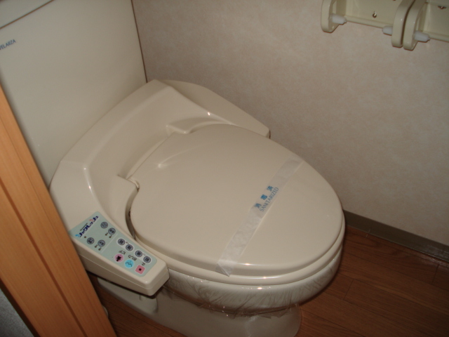 トイレ　シャワー付トイレ